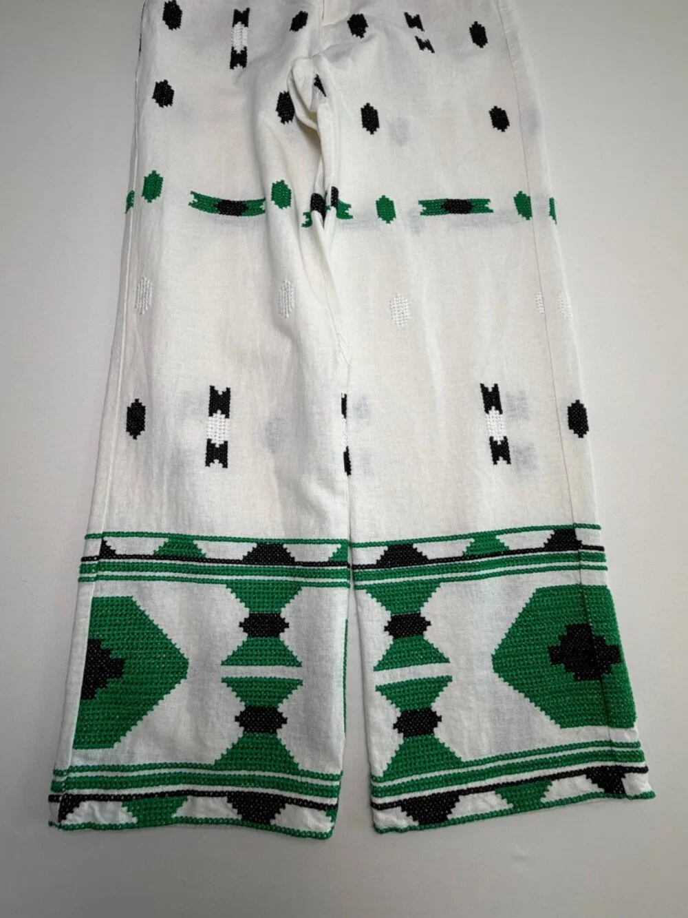 ZARA Embroidered Linen Cropped Pants Ivory Small